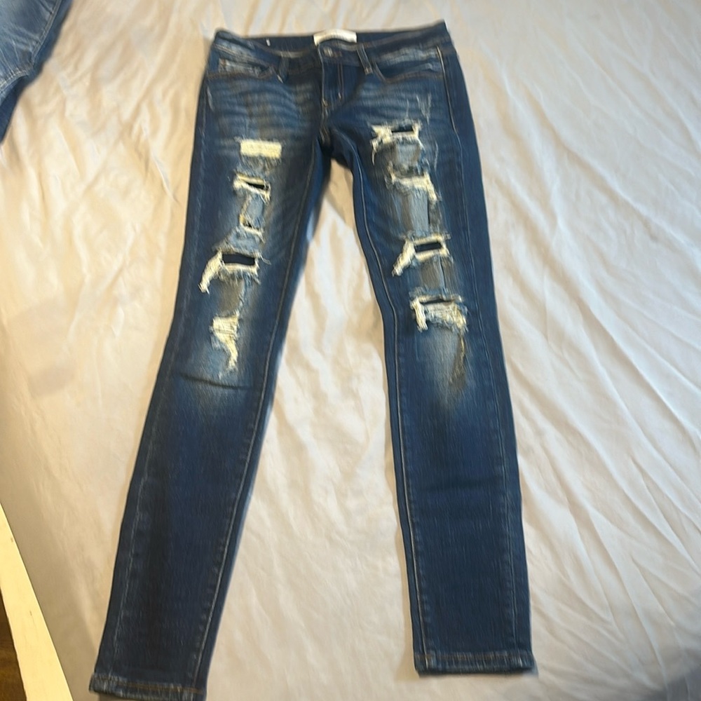 KanCan Signature Buckle Jeans